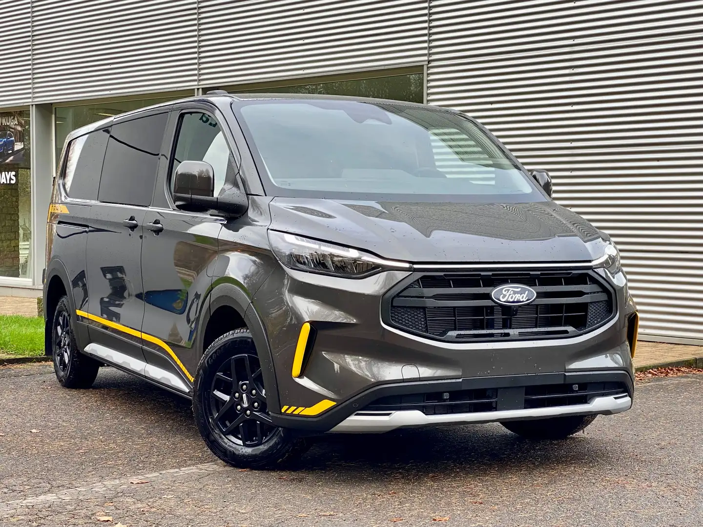 Ford Transit Custom Double Cab - TRAIL L2 - 2.0L 170CH Auto 4WD (4X4) Grijs - 1