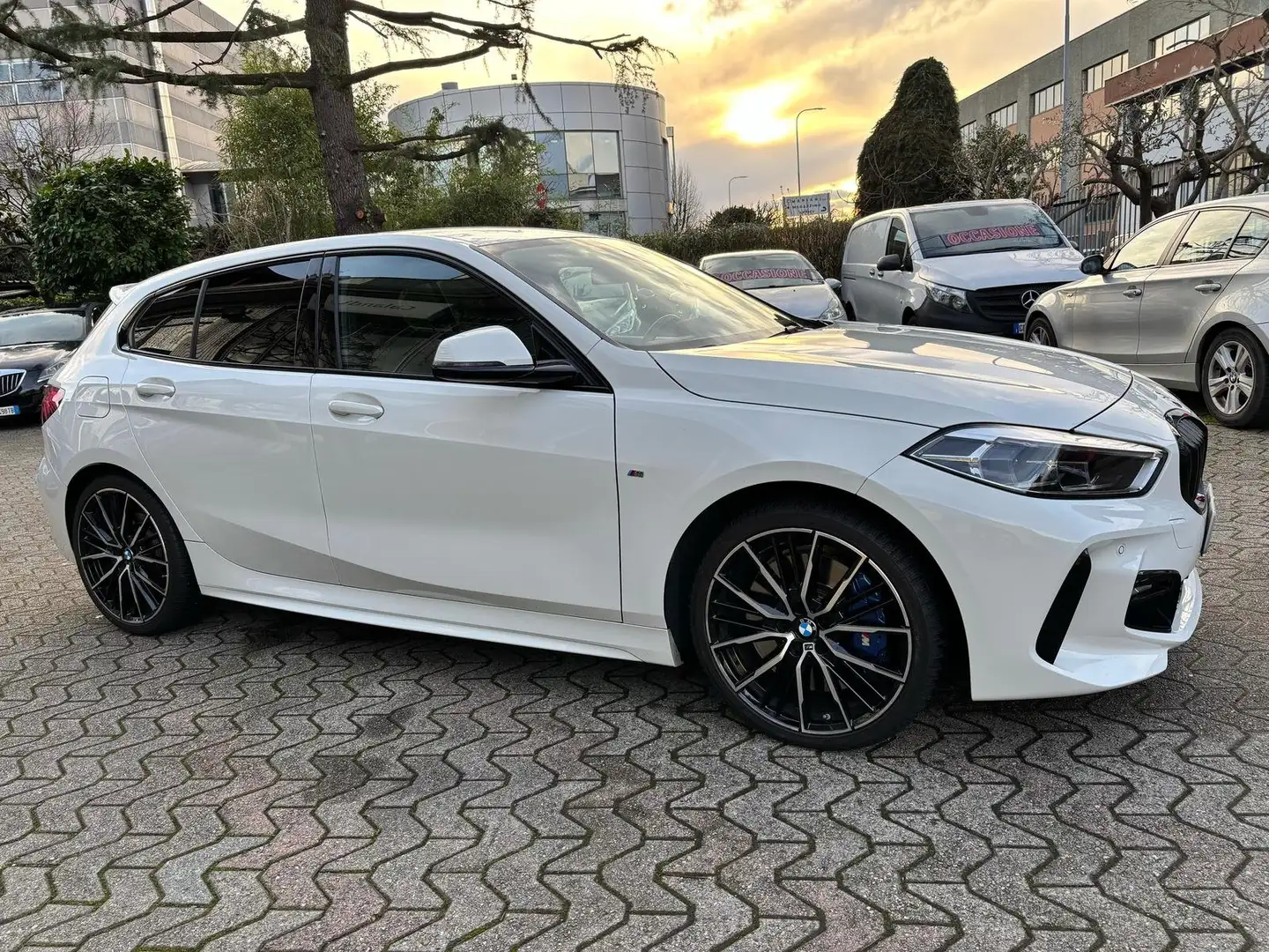 BMW 118 118d Msport auto Blanc - 1