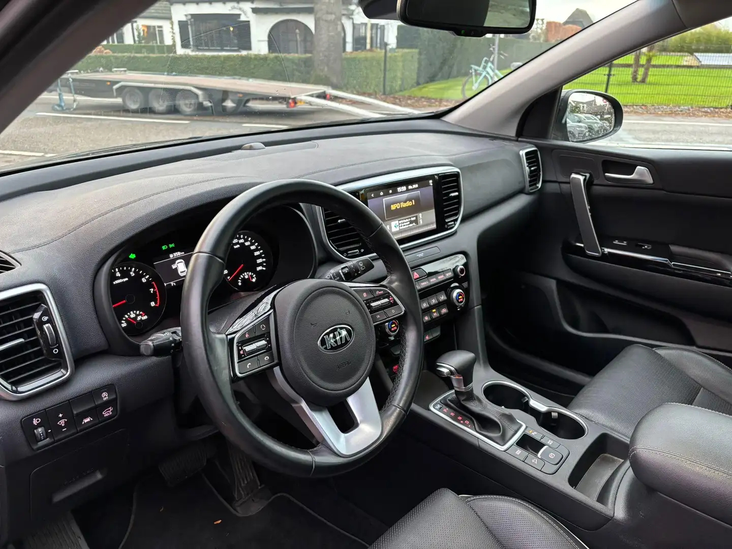 Kia Sportage 1.6 T-GDI Black Edition Pano Leder Keyless Navi Schwarz - 2