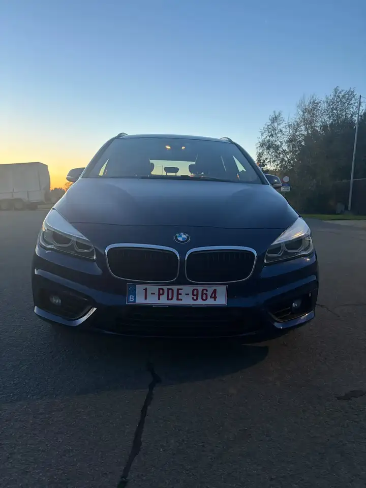BMW 218