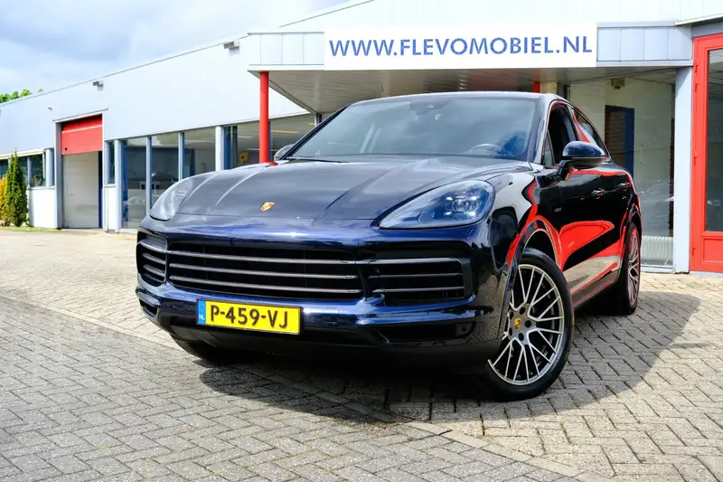 PORSCHE Cayenne Coupe