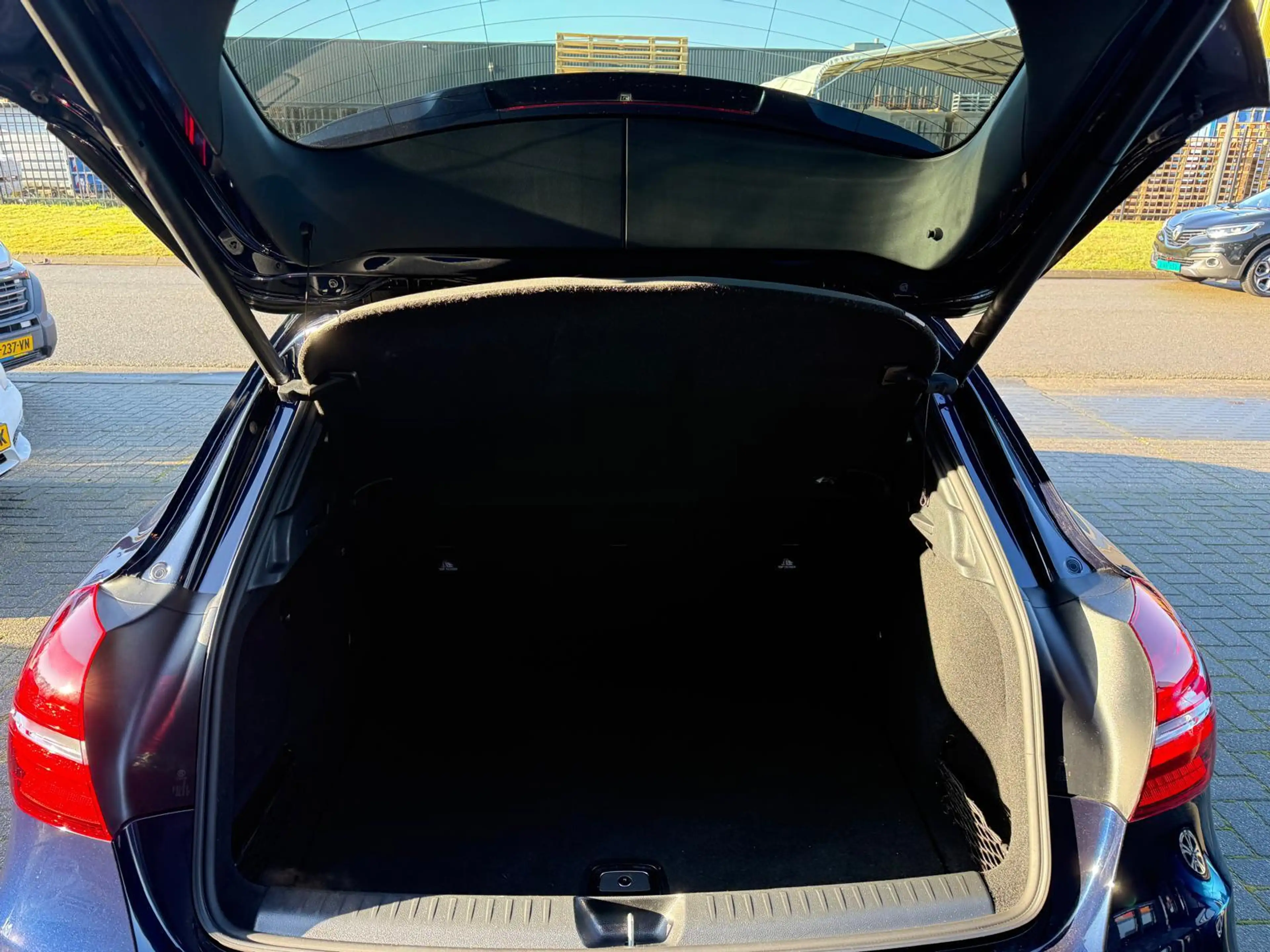 Mercedes-Benz GLA 180 Business Solution AMG | 2E EIGENAAR | 3/6/12MND GA — photo 11