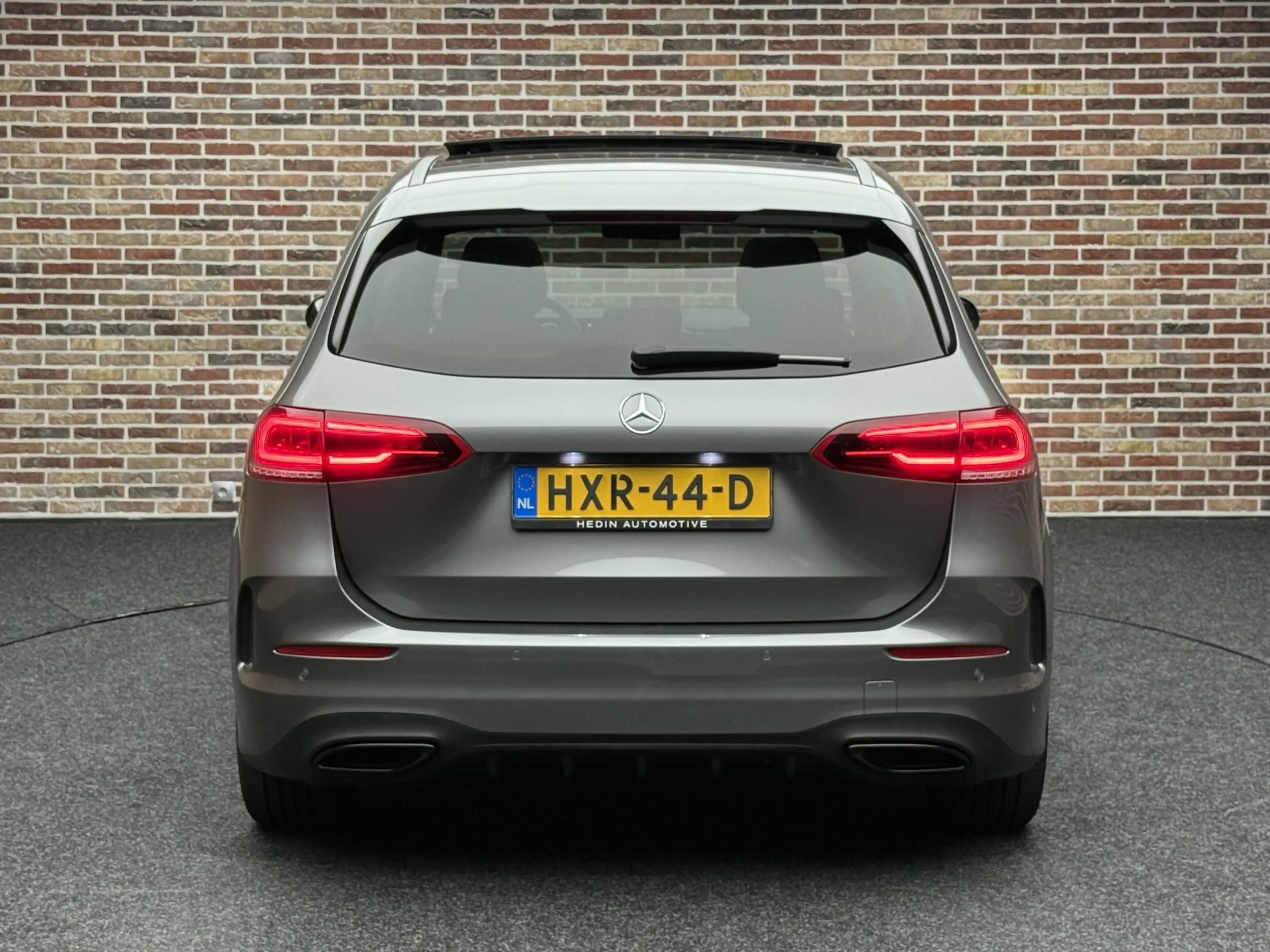 Mercedes-Benz B 200 Business Solution AMG — photo 7