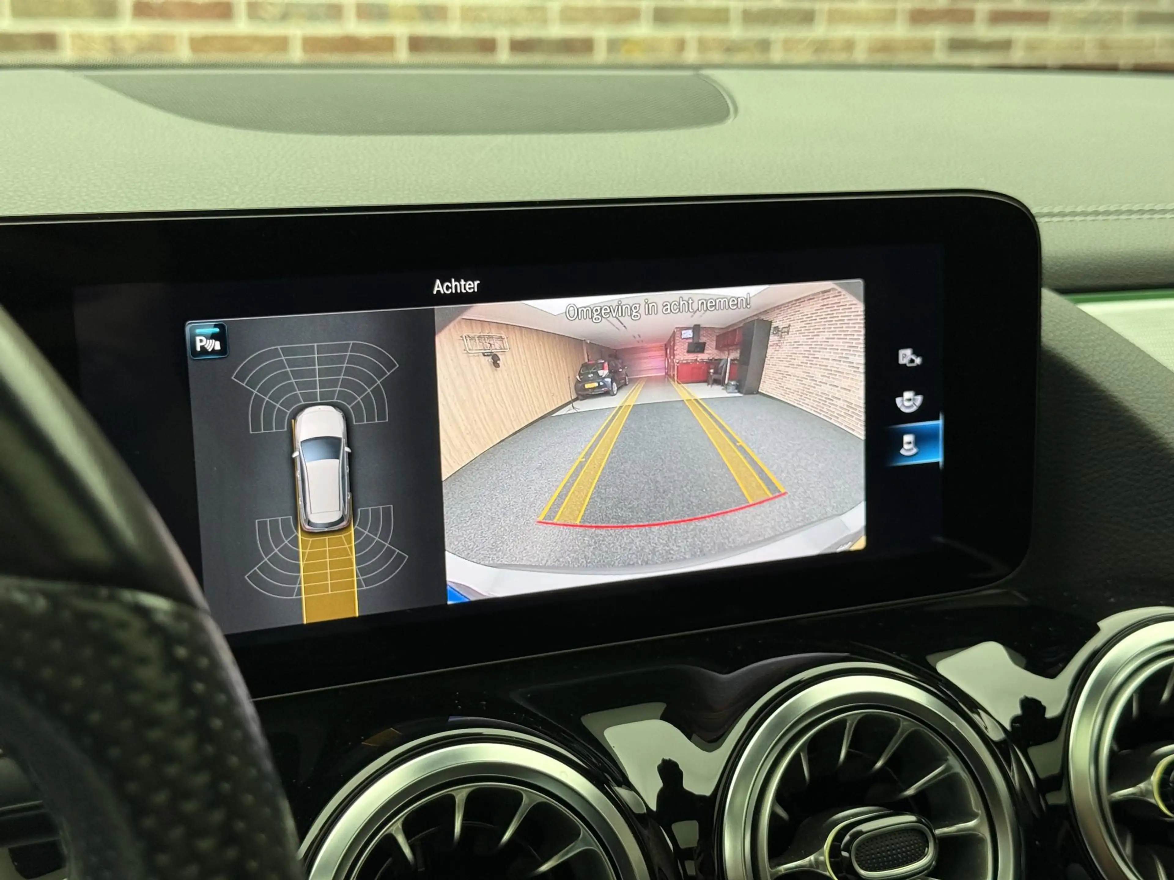 Mercedes-Benz B 200 Business Solution AMG — photo 15