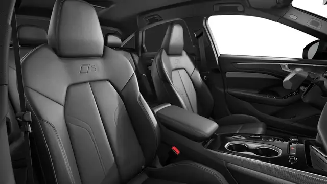 Audi A6 view 9