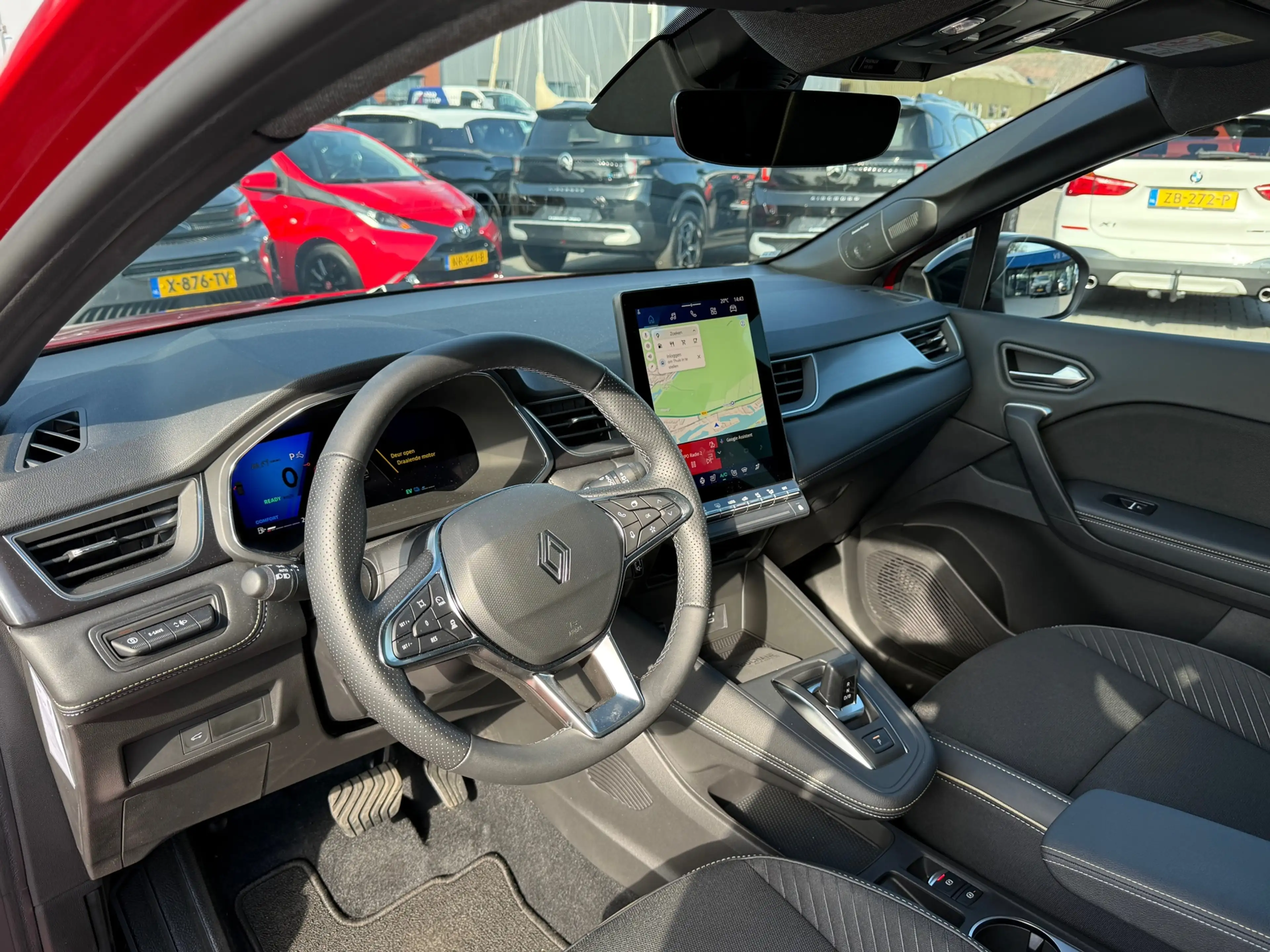 Renault Symbioz 1.8 E-Tech full hybrid 160 ICONIC PANORAMADAK HARM — photo 3