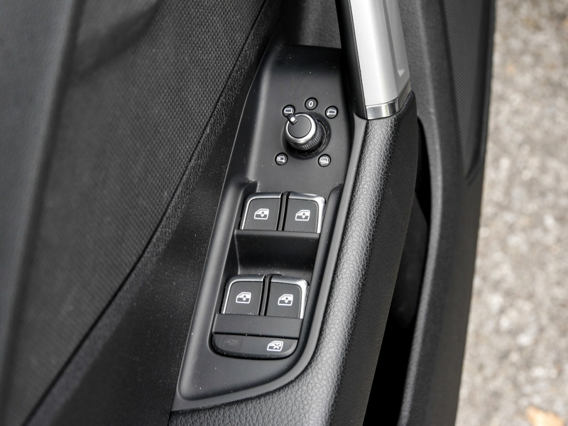 Audi Q2 S line 35 TFSI S tronic Nav+ Matrix AHK RKamera... — photo 14