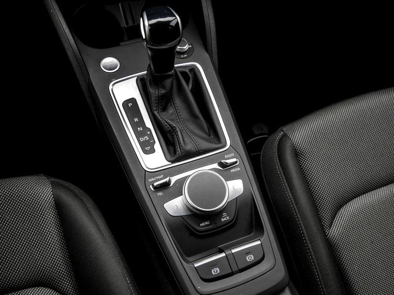 Audi Q2 S line 35 TFSI S tronic Nav+ Matrix AHK RKamera... — photo 10