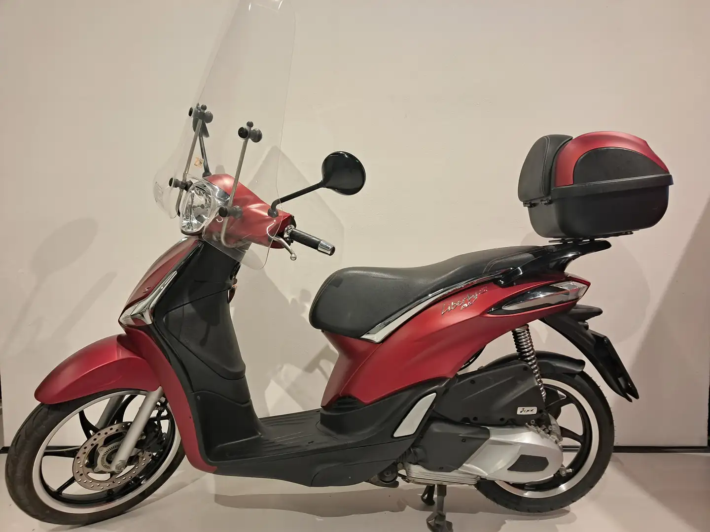 Piaggio Liberty 150 Sport ABS Roşu - 1