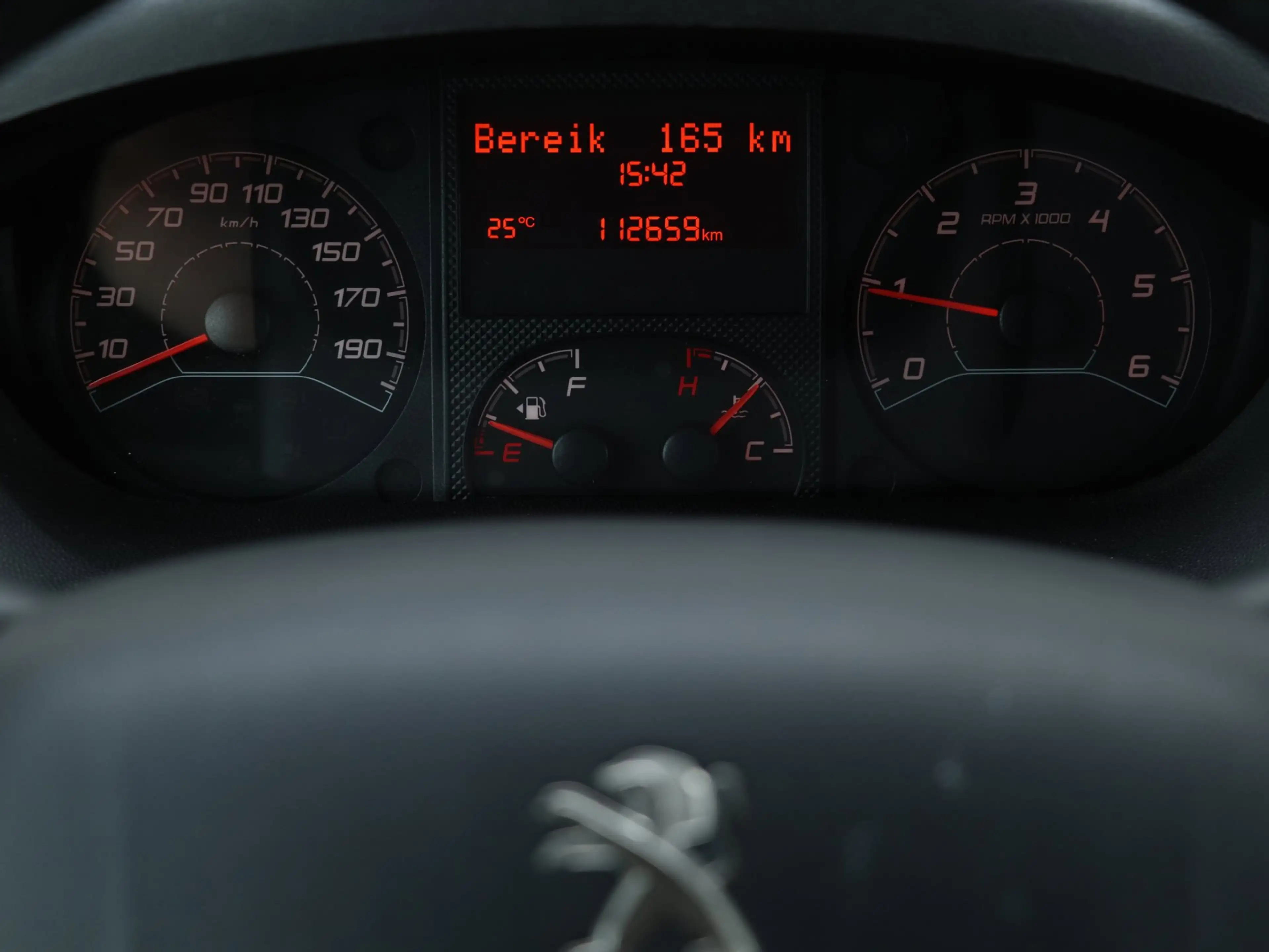 Peugeot Boxer 330 2.0 BlueHDI L1H1 Premium Pack *Navigatie*Parke — photo 14