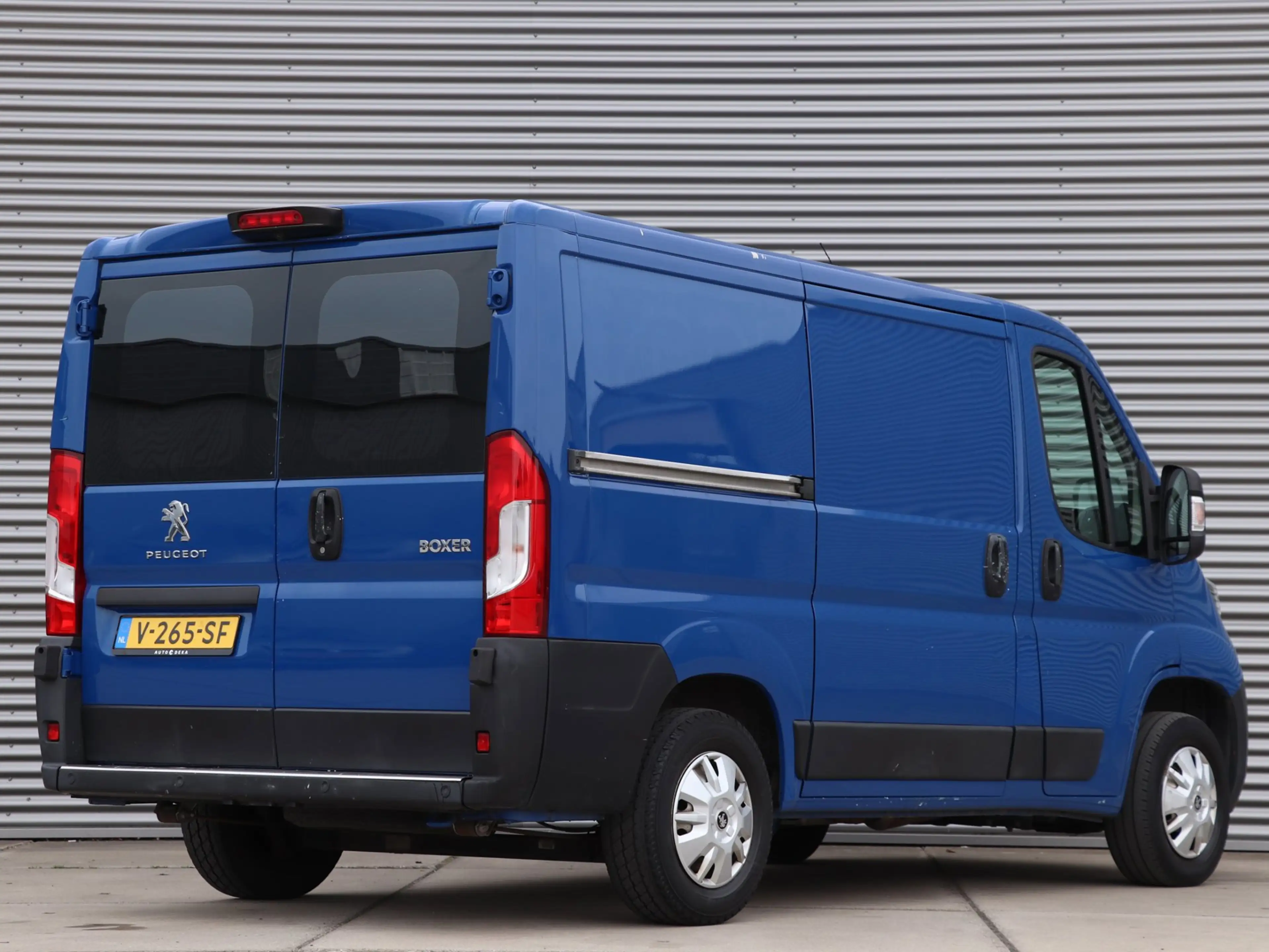 Peugeot Boxer 330 2.0 BlueHDI L1H1 Premium Pack *Navigatie*Parke — photo 2