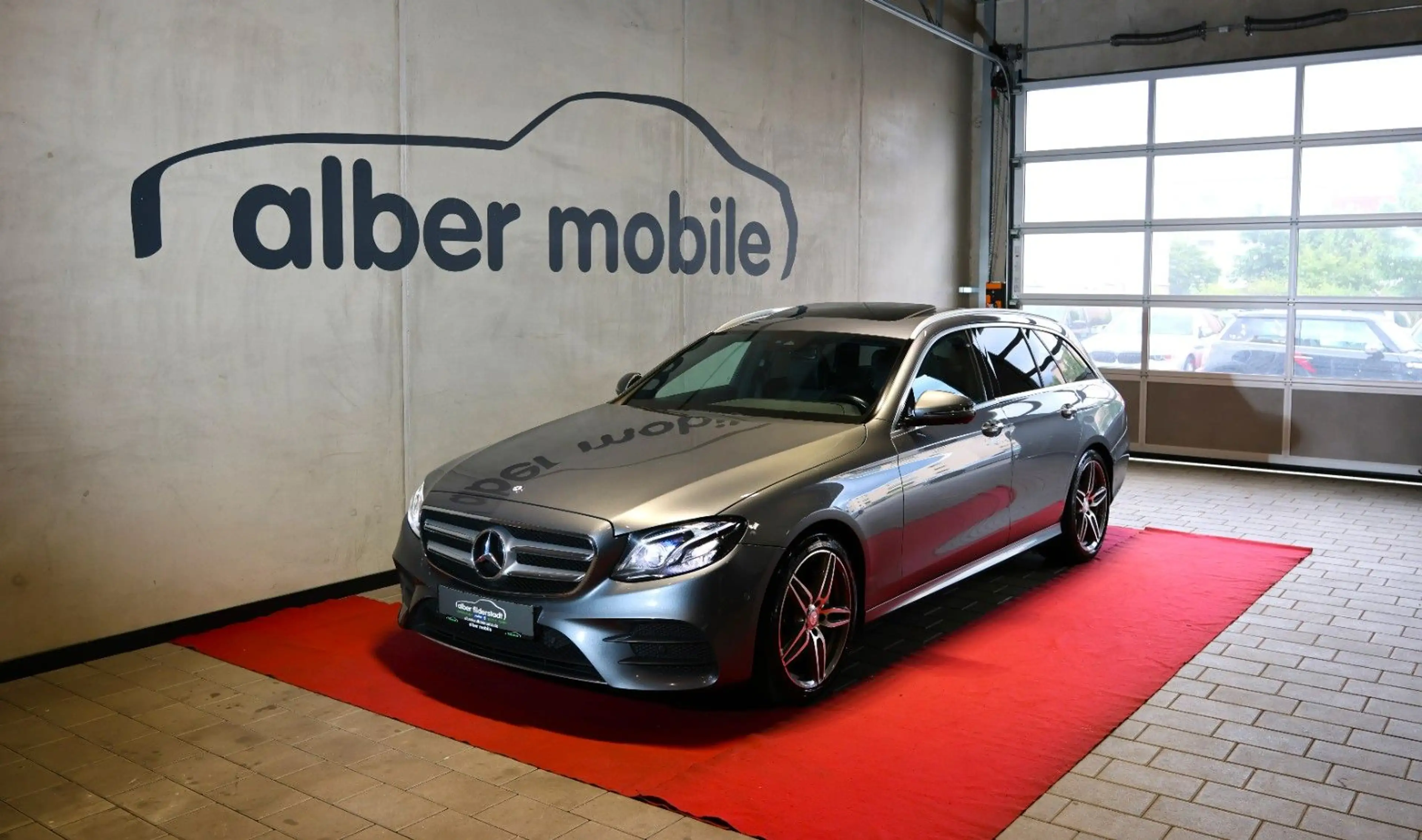 Mercedes-Benz E 250 T-Modell AMG LED Pano Kam. MWST