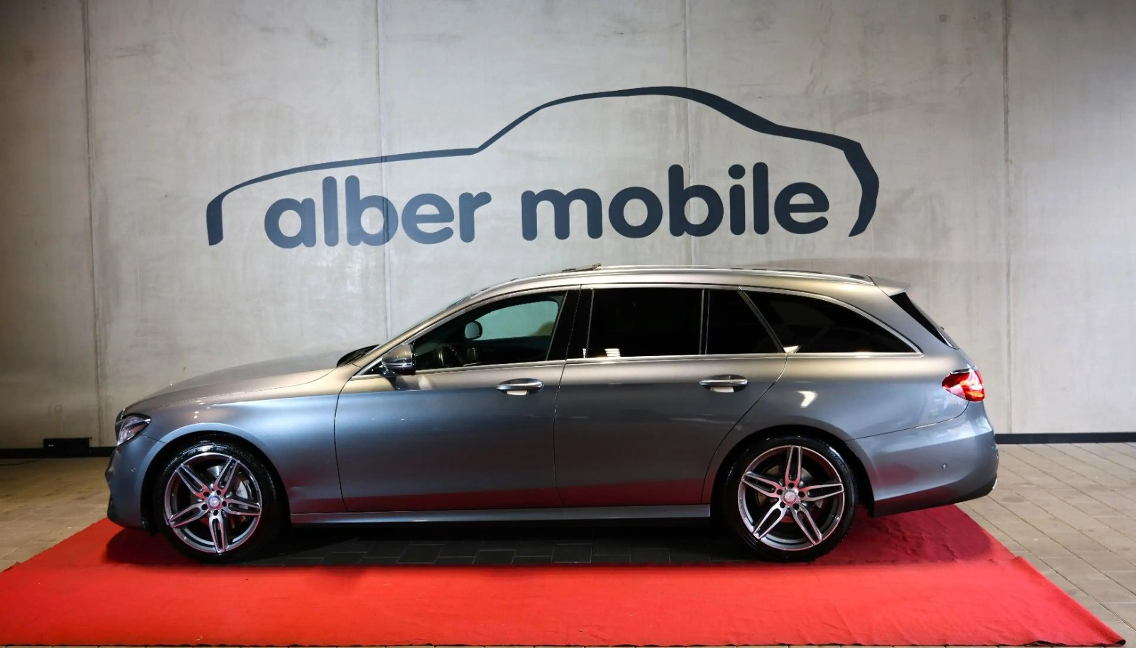Mercedes-Benz E 250 T-Modell AMG LED Pano Kam. MWST — photo 4