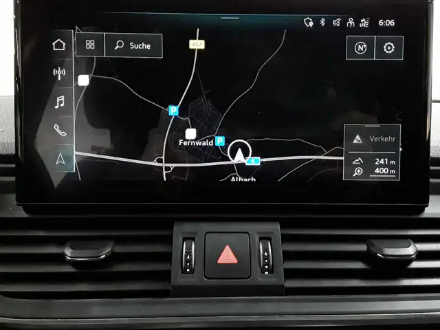 Audi Q5 view 12