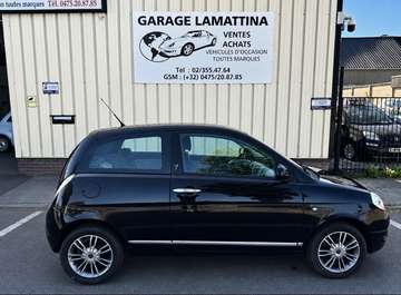 Ypsilon 1.4i garantie 1 an