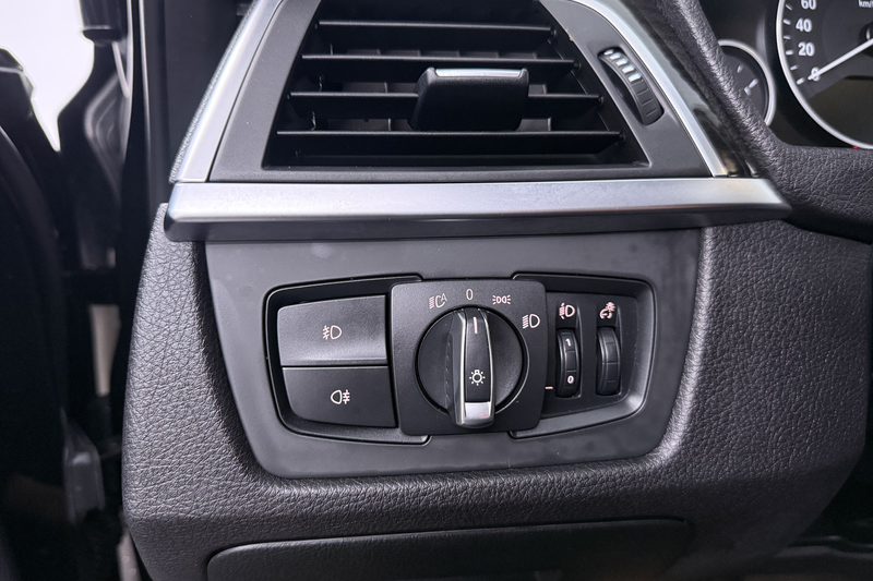 BMW 318 3-serie Touring 318i High Executive (NAVIGATIE, TR — photo 8