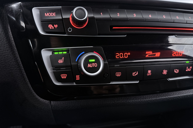 BMW 318 3-serie Touring 318i High Executive (NAVIGATIE, TR — photo 14