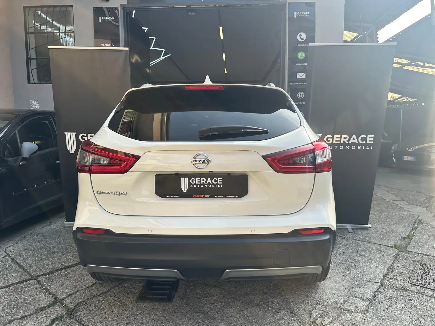 Nissan Qashqai Qashqai II 2017 1.5 dci N-Connecta 110cv Bianco - 2