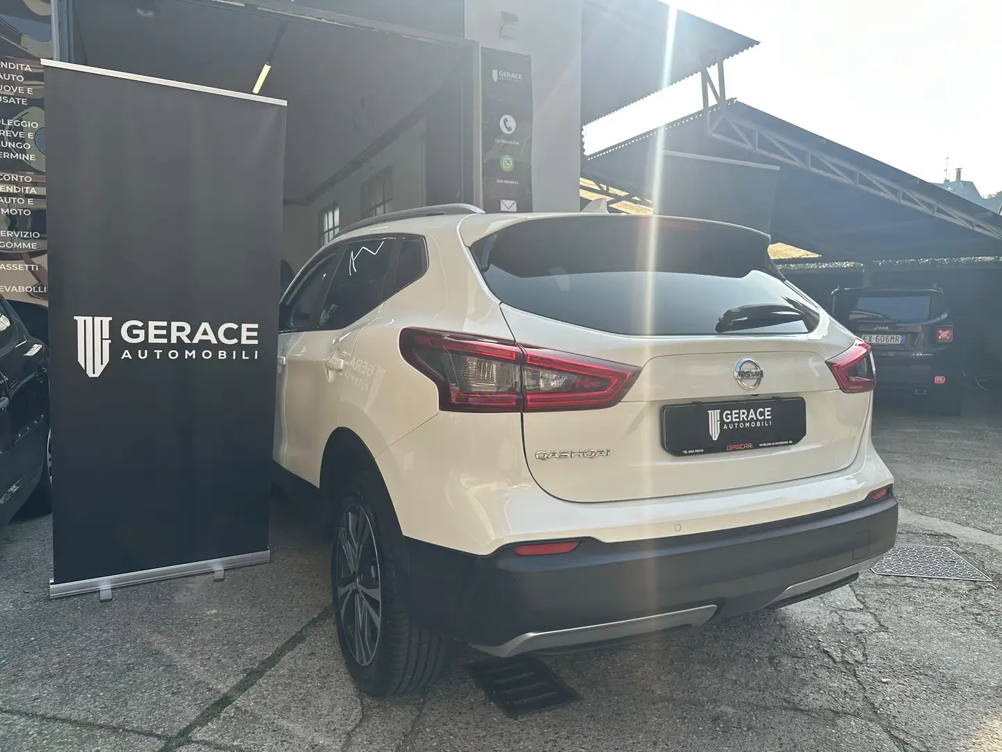 Nissan Qashqai Qashqai II 2017 1.5 dci N-Connecta 110cv Bianco - 1