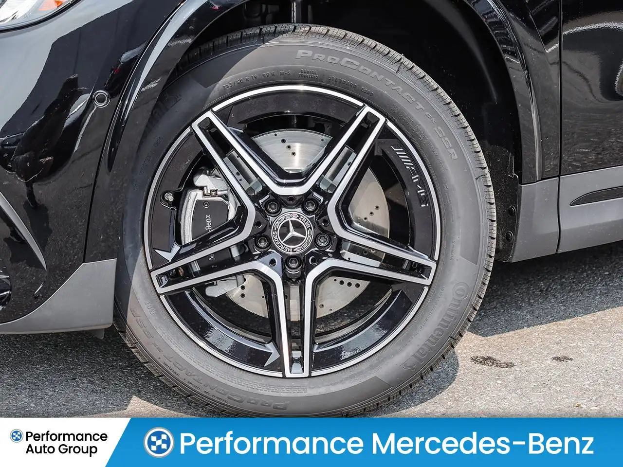 Mercedes-Benz GLA снимка Mercedes-Benz GLA