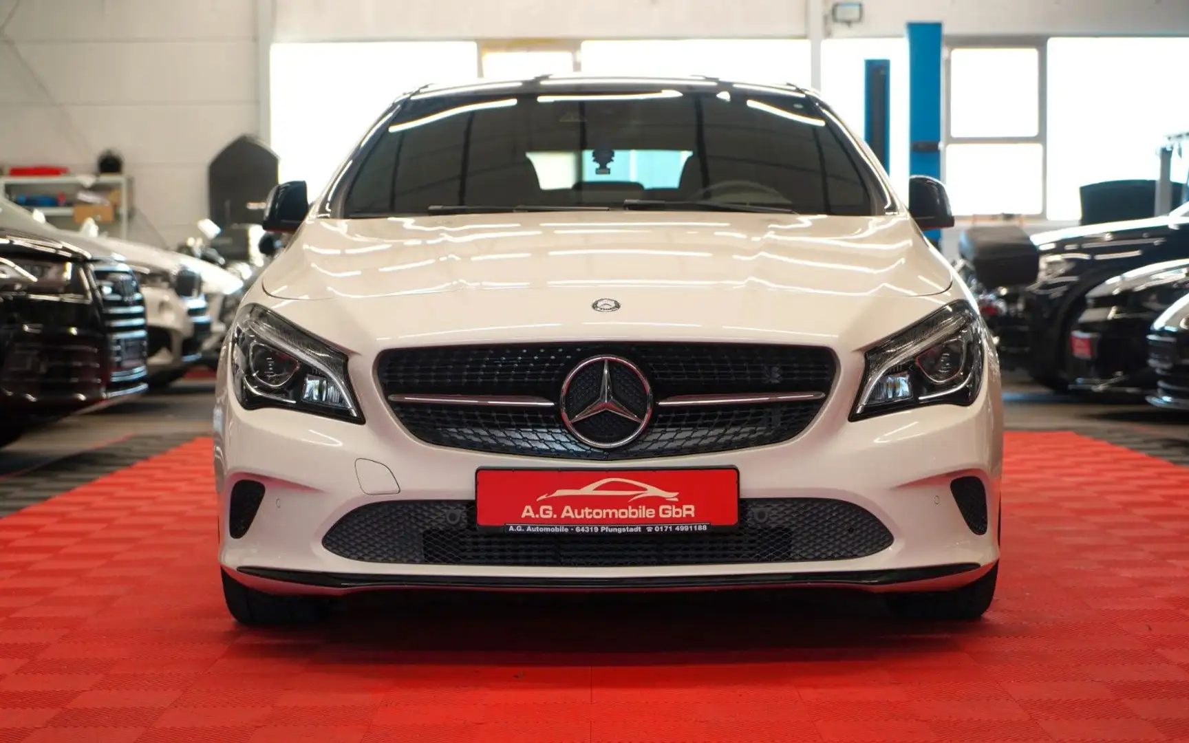Mercedes-Benz CLA 180 7G 2.Hand*LED*Panorama* Weiß - 2