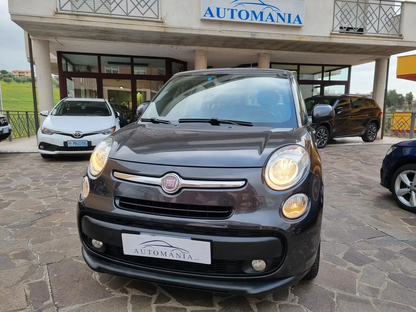 Fiat 500L 0.9 t.air t. natural power Lounge 80cv Grigio - 2