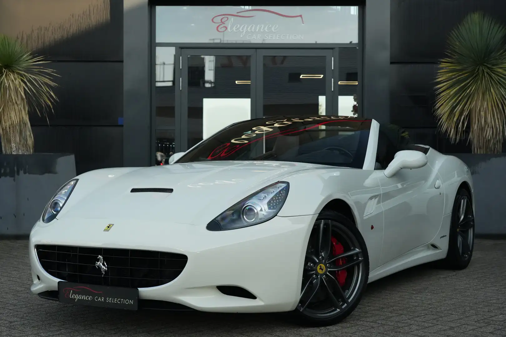 Ferrari California 4.3 V8 460pk Stoelverwarming/Navigatie/Keramisch Weiß - 1