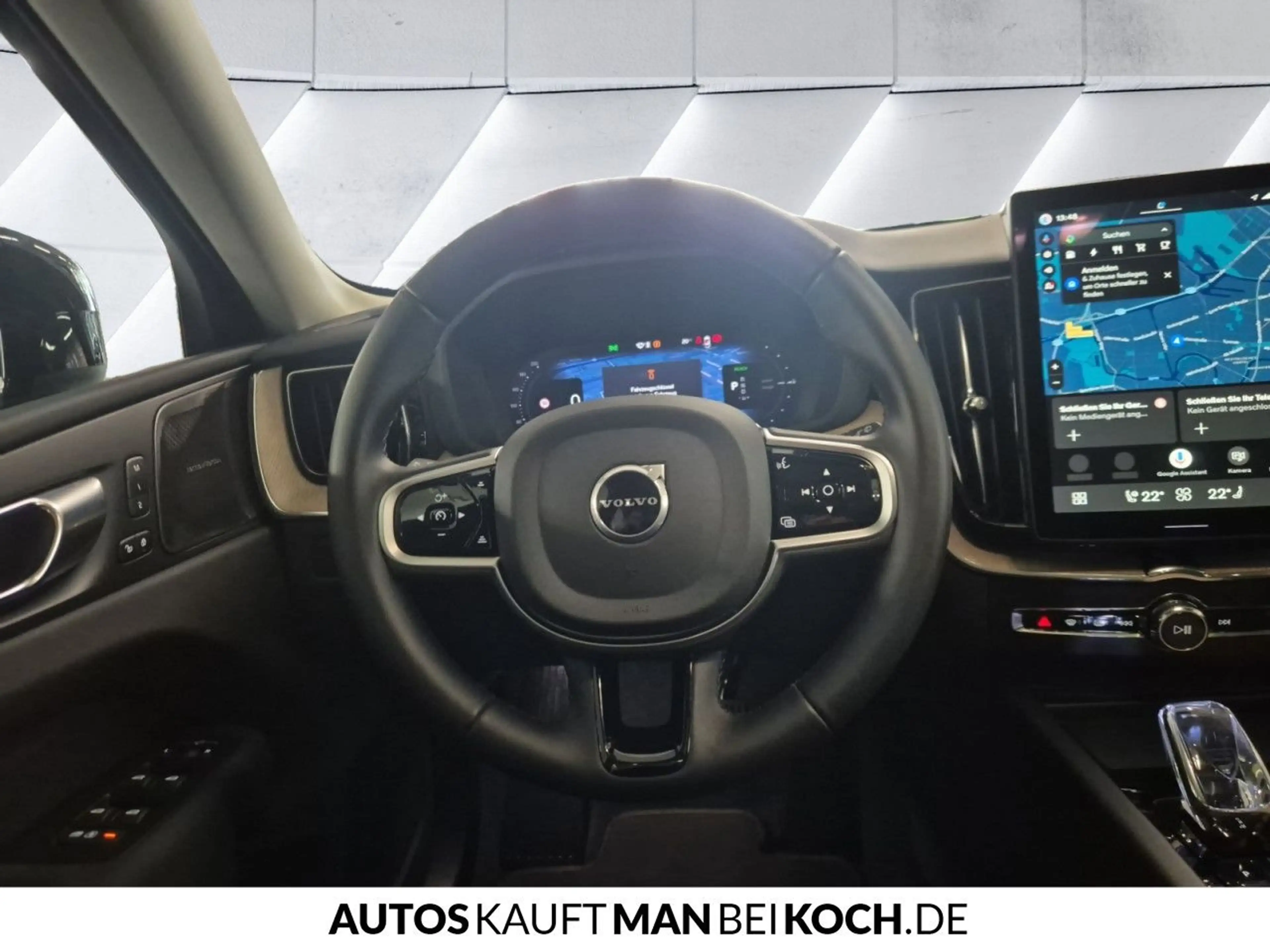 Volvo XC60 T6 AWD Plus Dark ACC BLIS HUD PANO H/K — photo 9
