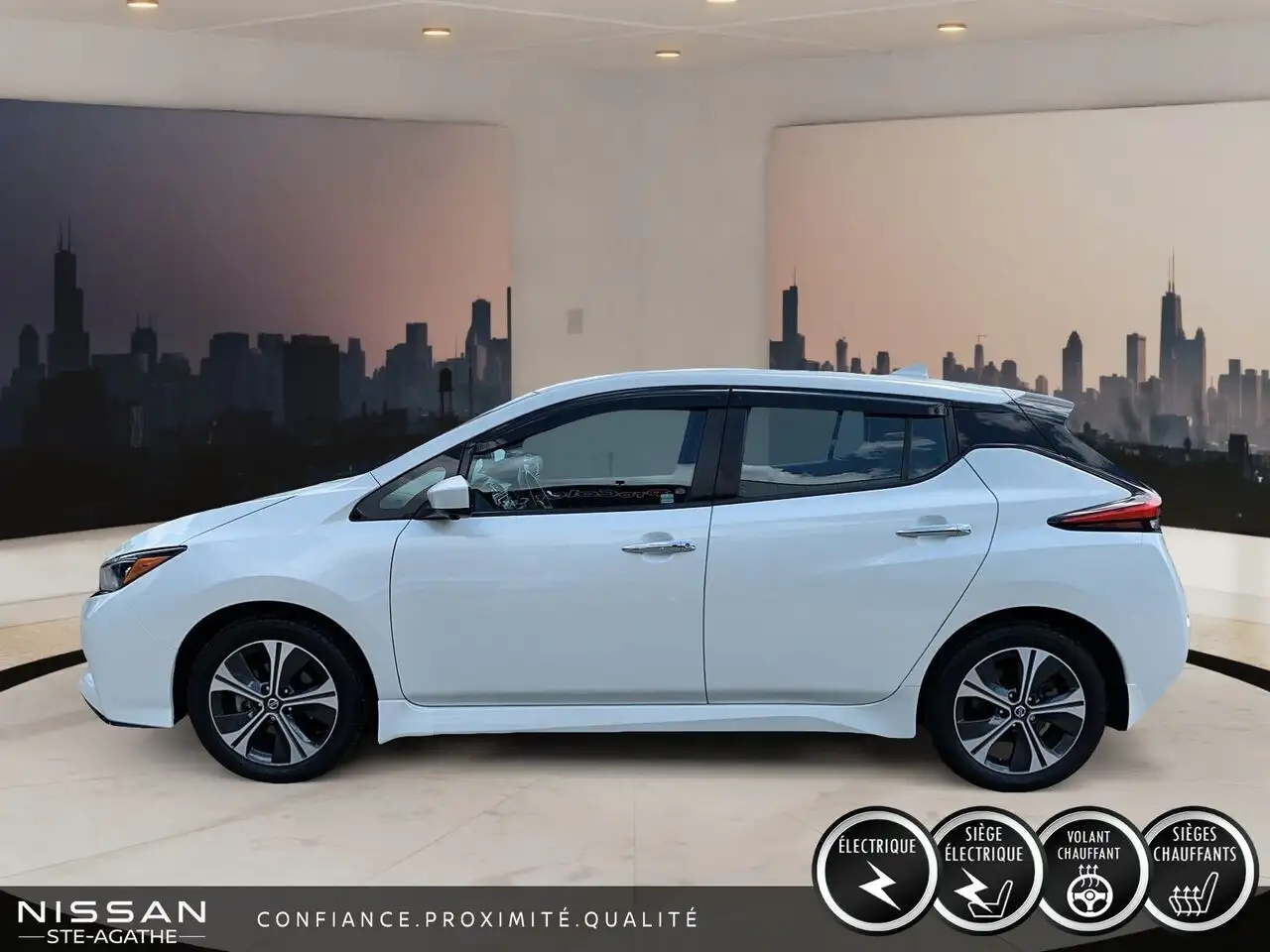 Nissan Leaf photo Nissan Leaf