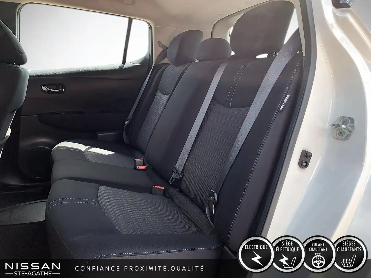 Nissan Leaf photo Nissan Leaf