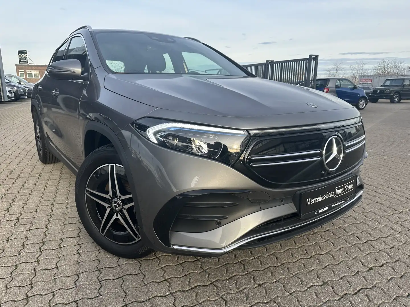 Mercedes-Benz EQA 250 EQA 250 AMG+Advanced+LED+DAB+CarPlay+Kamera+SHZ+ Grau - 2