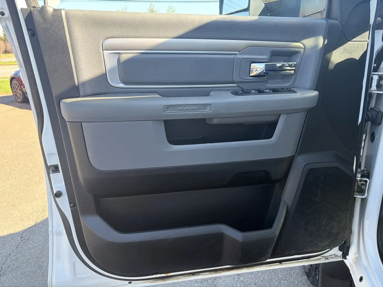 RAM 2500 снимка RAM 2500