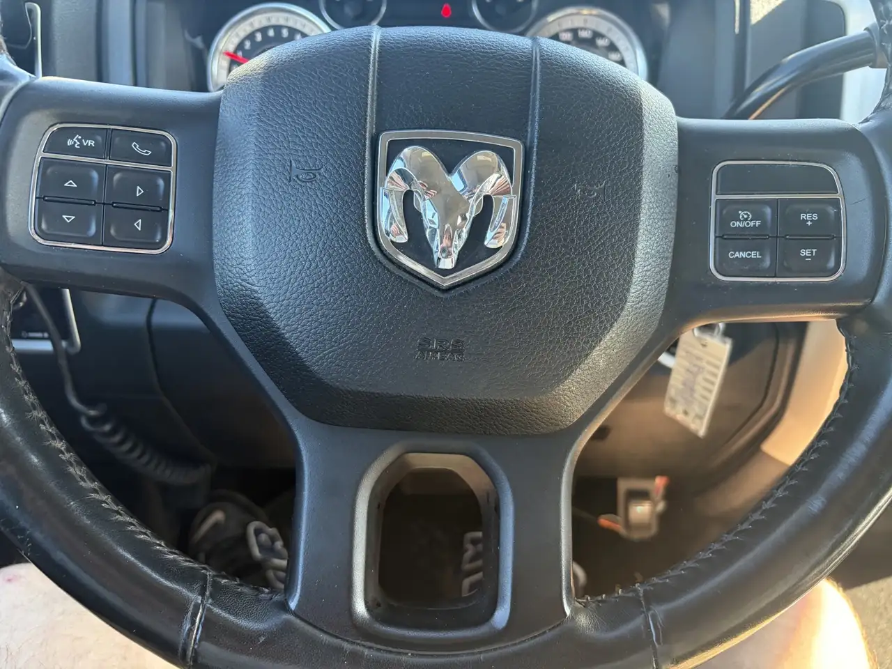 RAM 2500 снимка RAM 2500