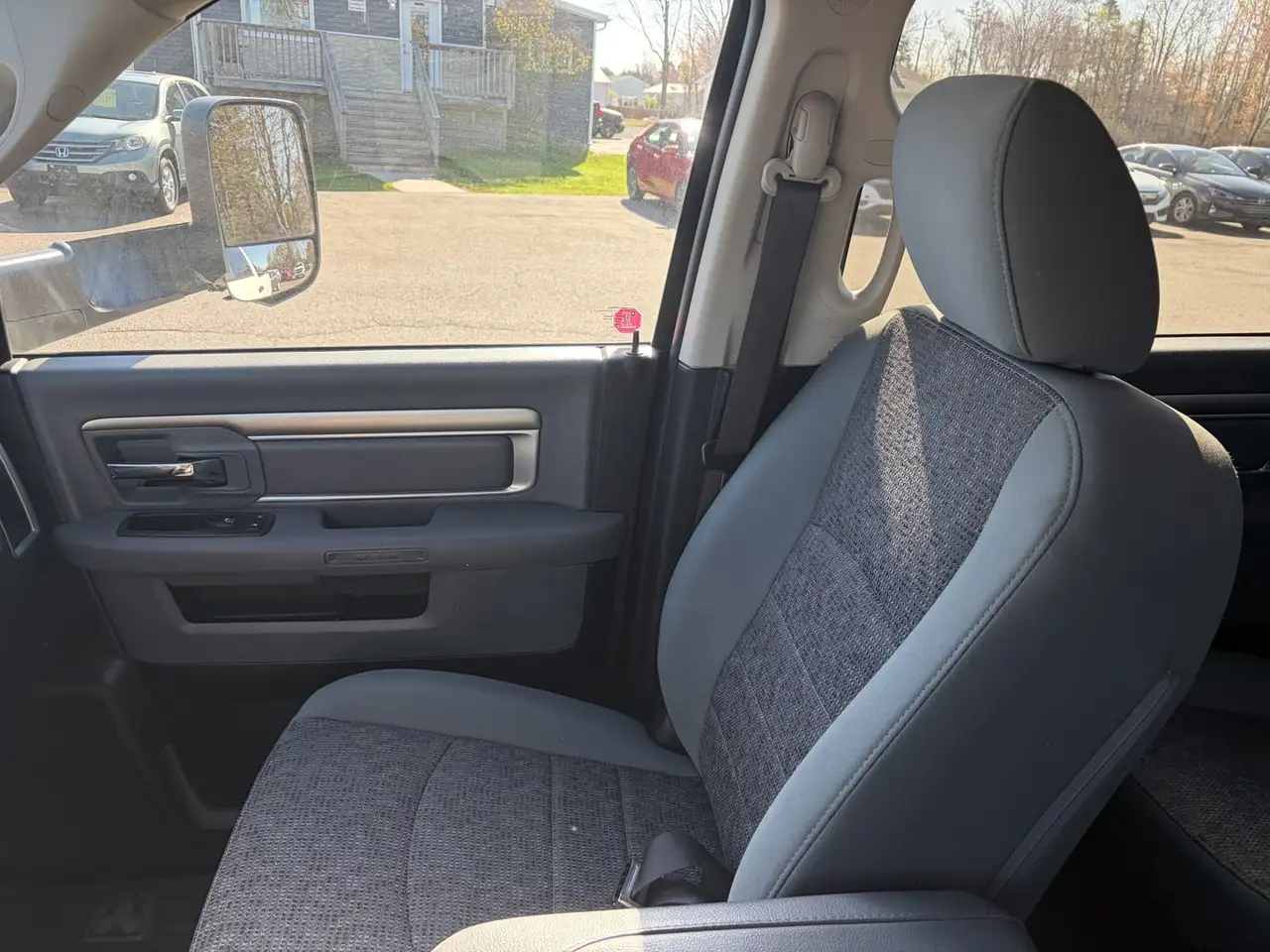 RAM 2500 снимка RAM 2500