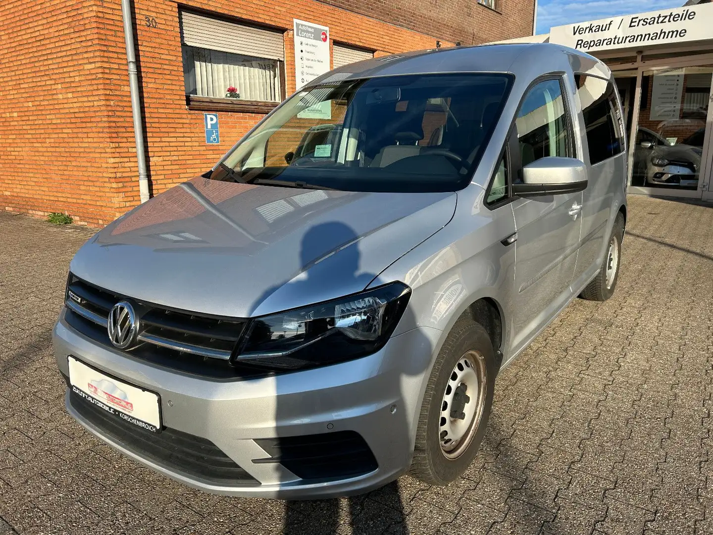 Volkswagen Caddy Nfz Kasten BMT/1 Hand/Navi/ Plateado - 2