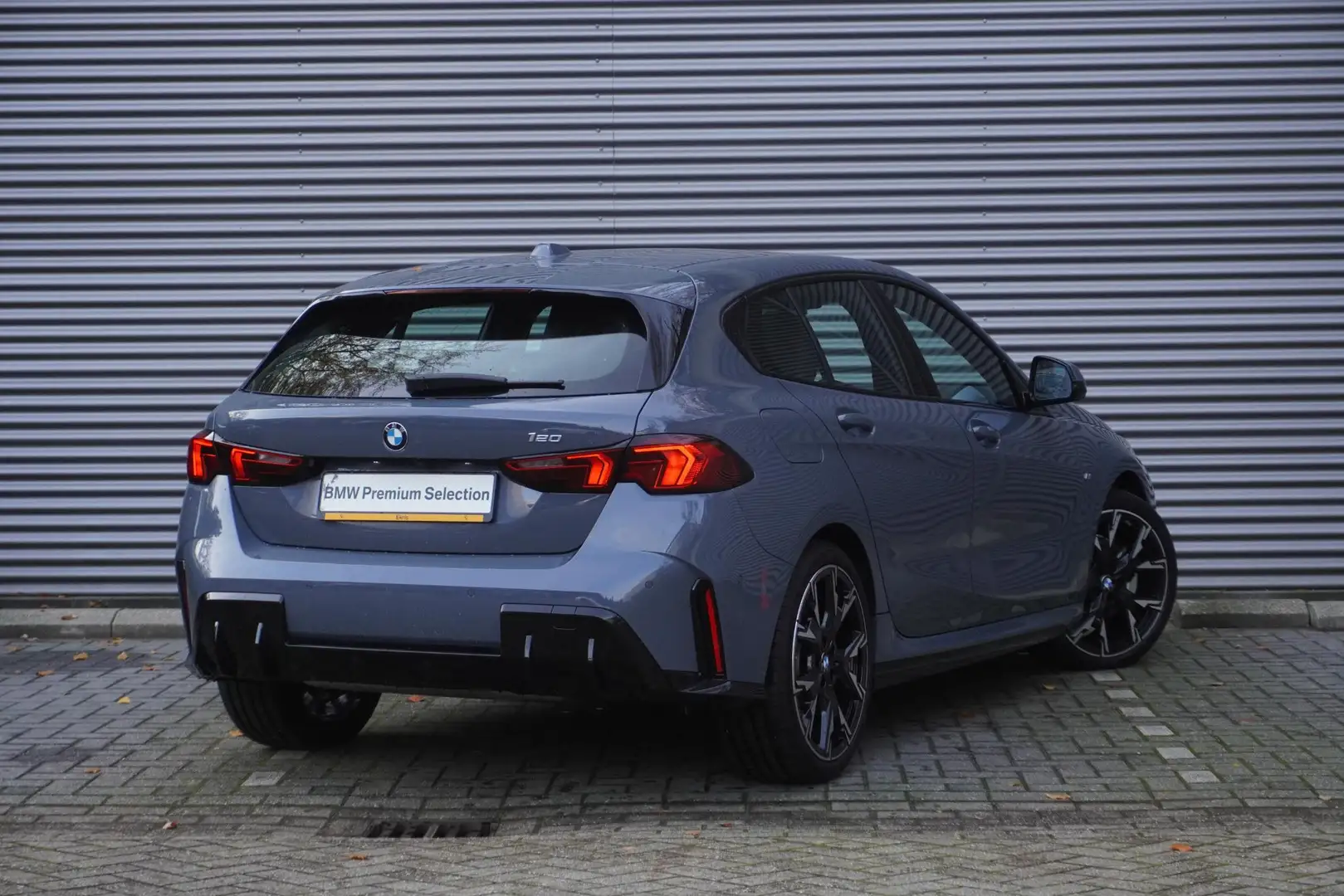 BMW 120 1 Serie M Sportpakket | Alarmsysteem klasse 3 | Co Grijs - 2