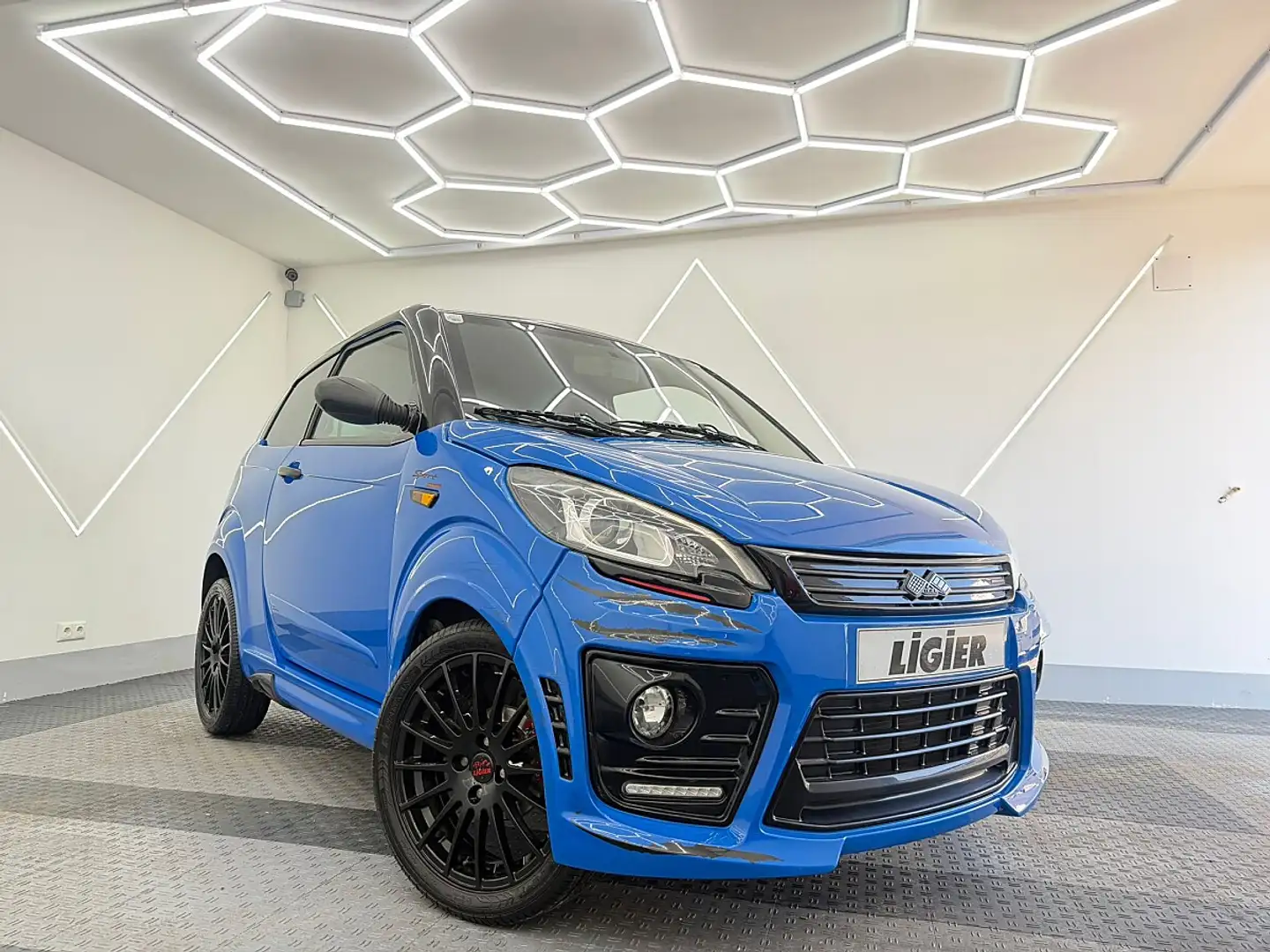 Ligier JS 50 Sport Ultimate/Sportliches Mopedauto!/ Blau - 2