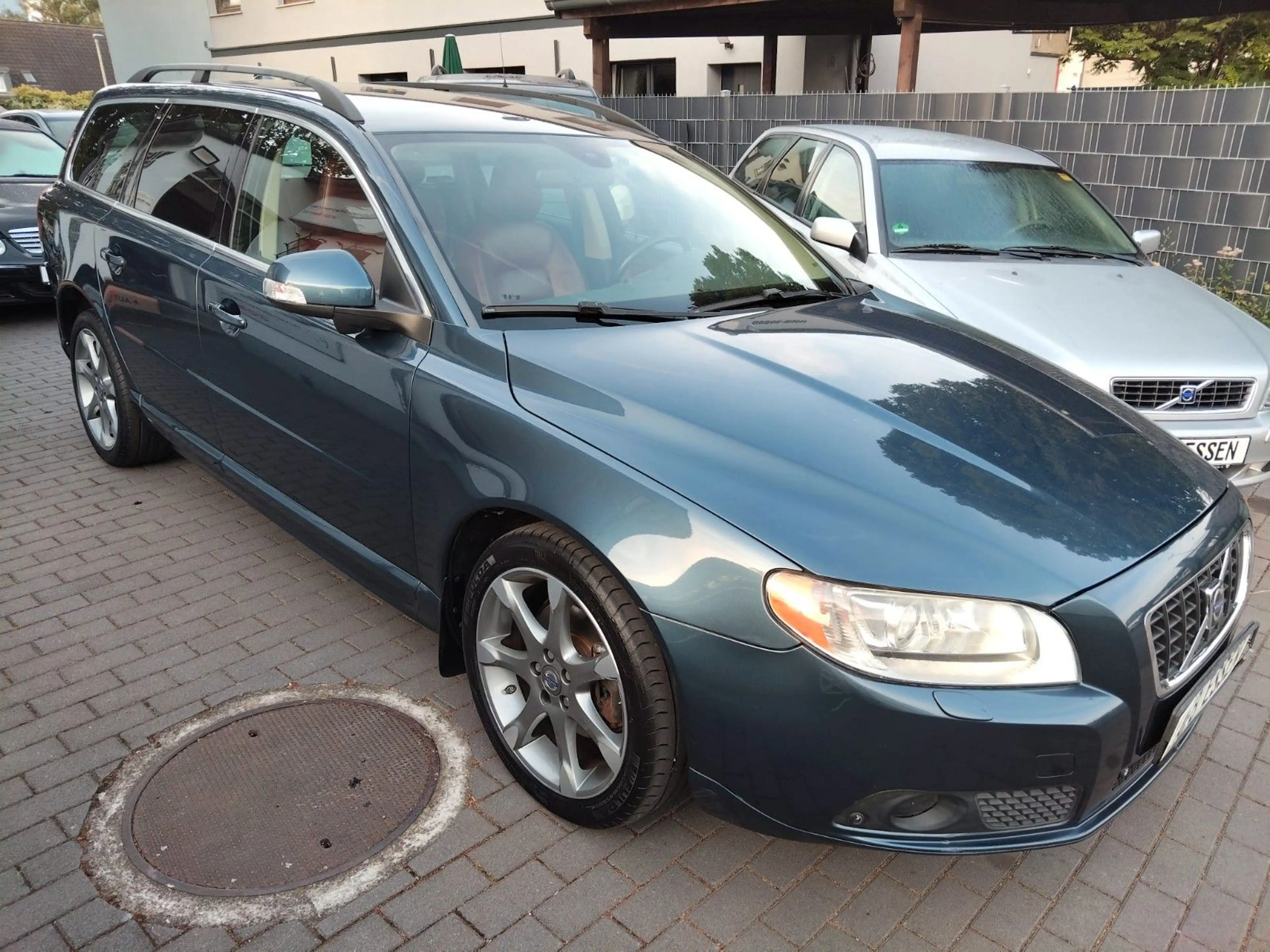 Volvo V70 - Leder - Scheckheft - Insp.+TÜV neu — photo 5