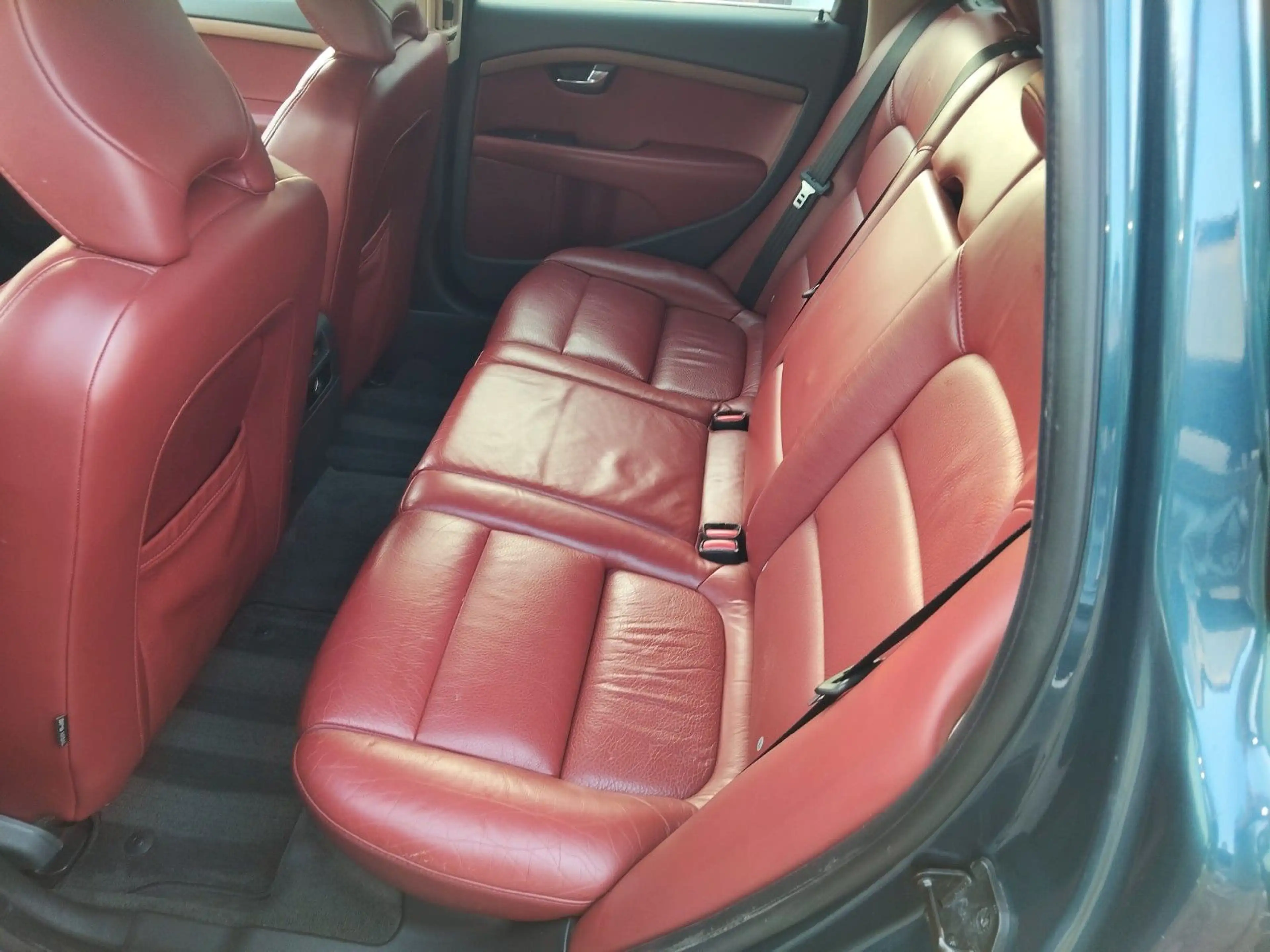 Volvo V70 - Leder - Scheckheft - Insp.+TÜV neu — photo 6