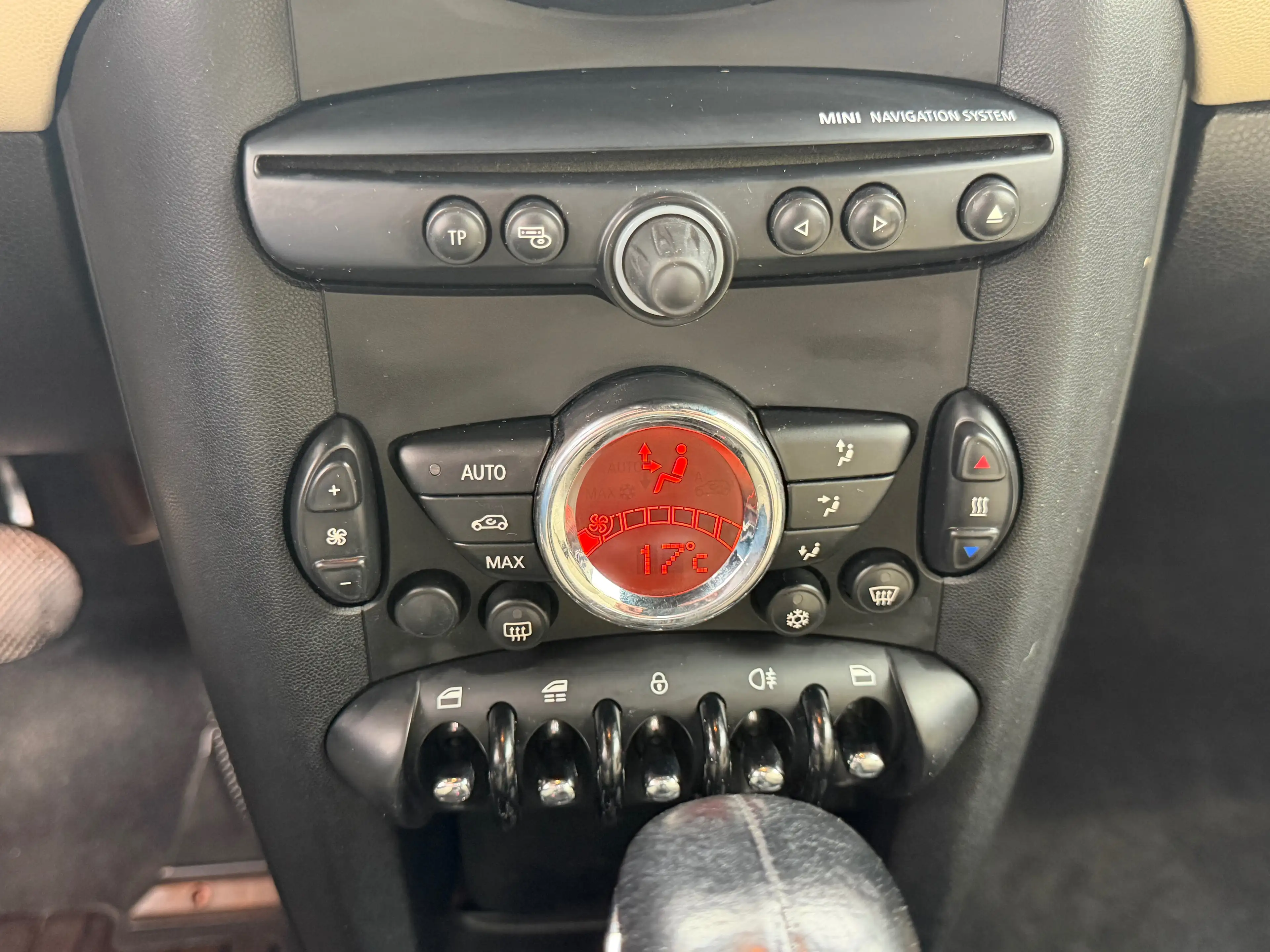 MINI Cooper D Cabrio Mini Cabriolet 2.0 D Cooper DPF — photo 11