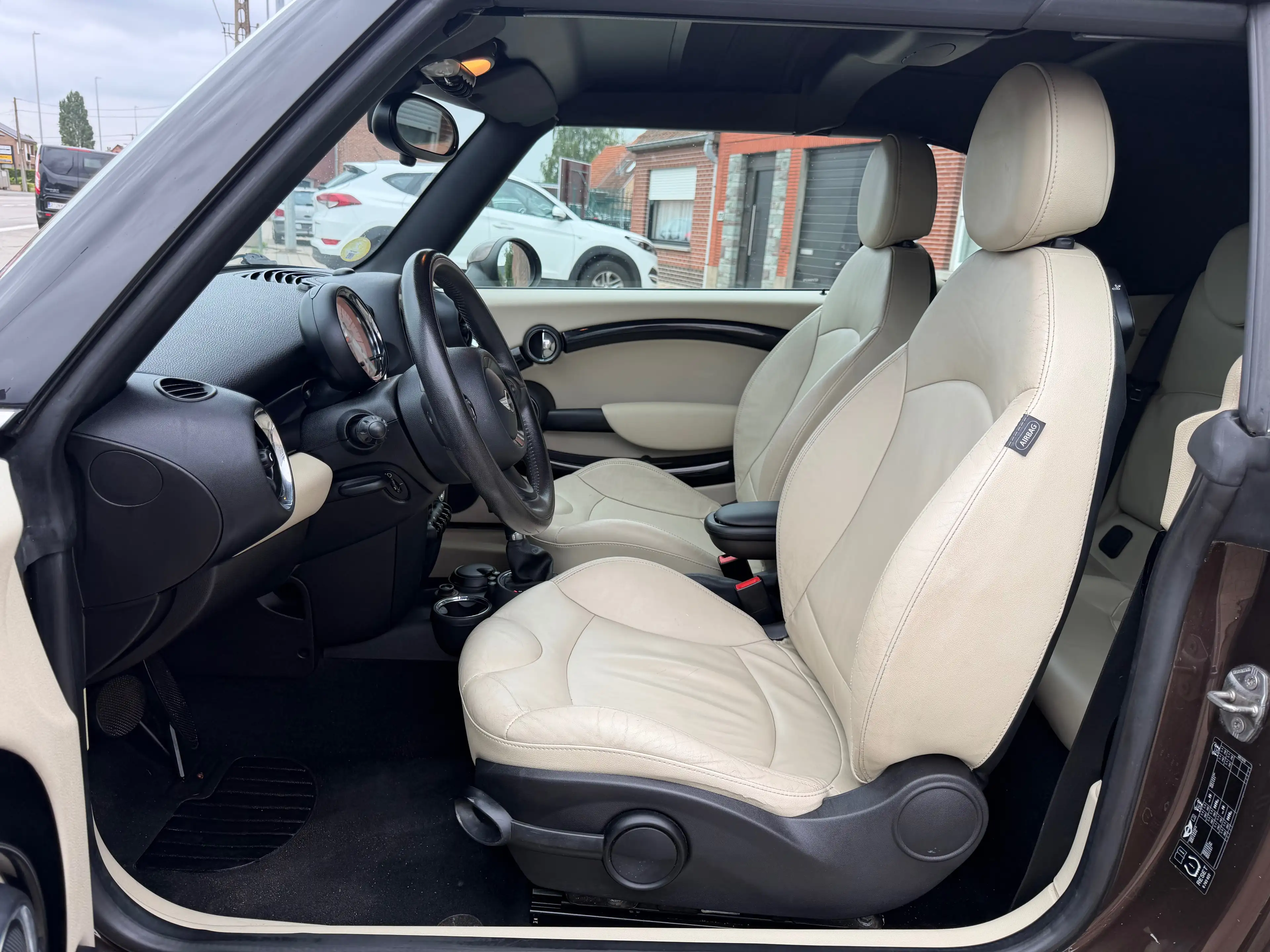 MINI Cooper D Cabrio Mini Cabriolet 2.0 D Cooper DPF — photo 9