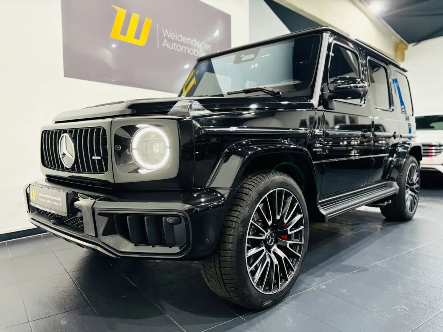 Mercedes-Benz G 63 AMG PERFORMANCE_PACKAGE*NIGHT*360°*MY25*AHK Schwarz - 2