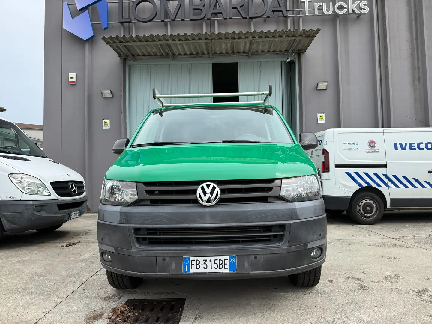 Volkswagen Transporter 2.0/4X4/180 CV/2015 Verde - 2