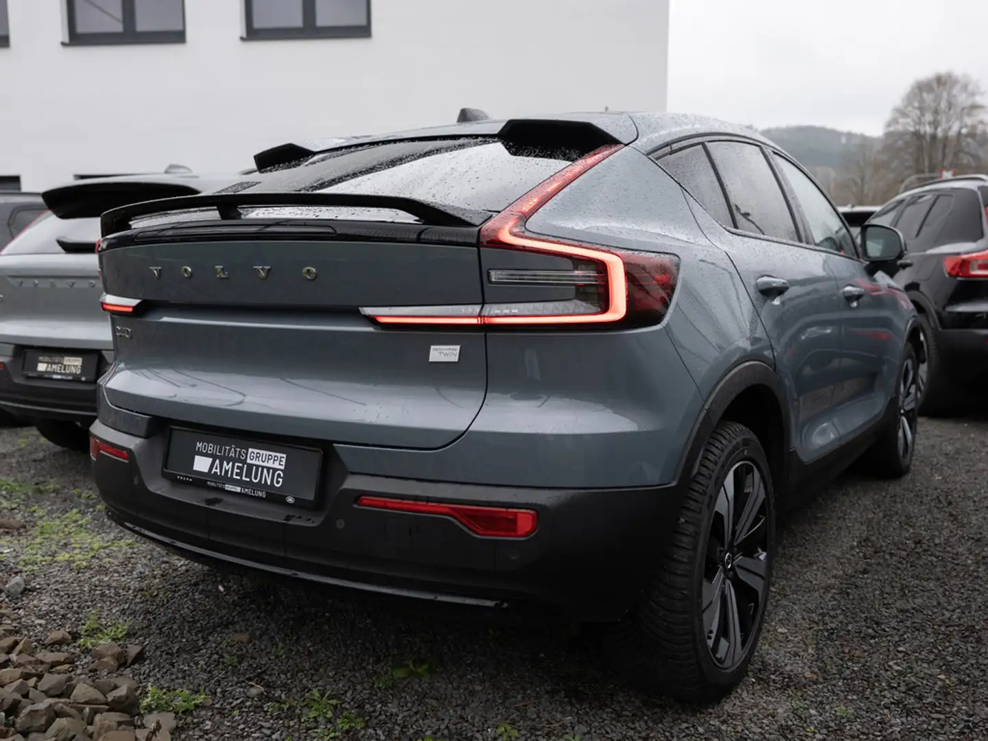 Volvo C40 Plus Recharge Pure Electric AWD LED PANO Grau - 2