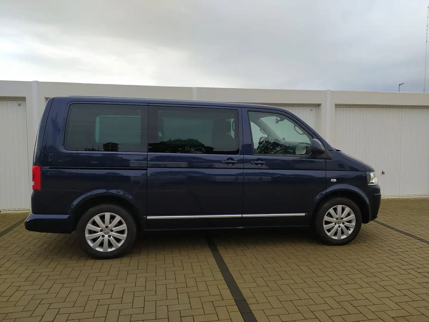 Volkswagen T5 Multivan Comfortline - 1