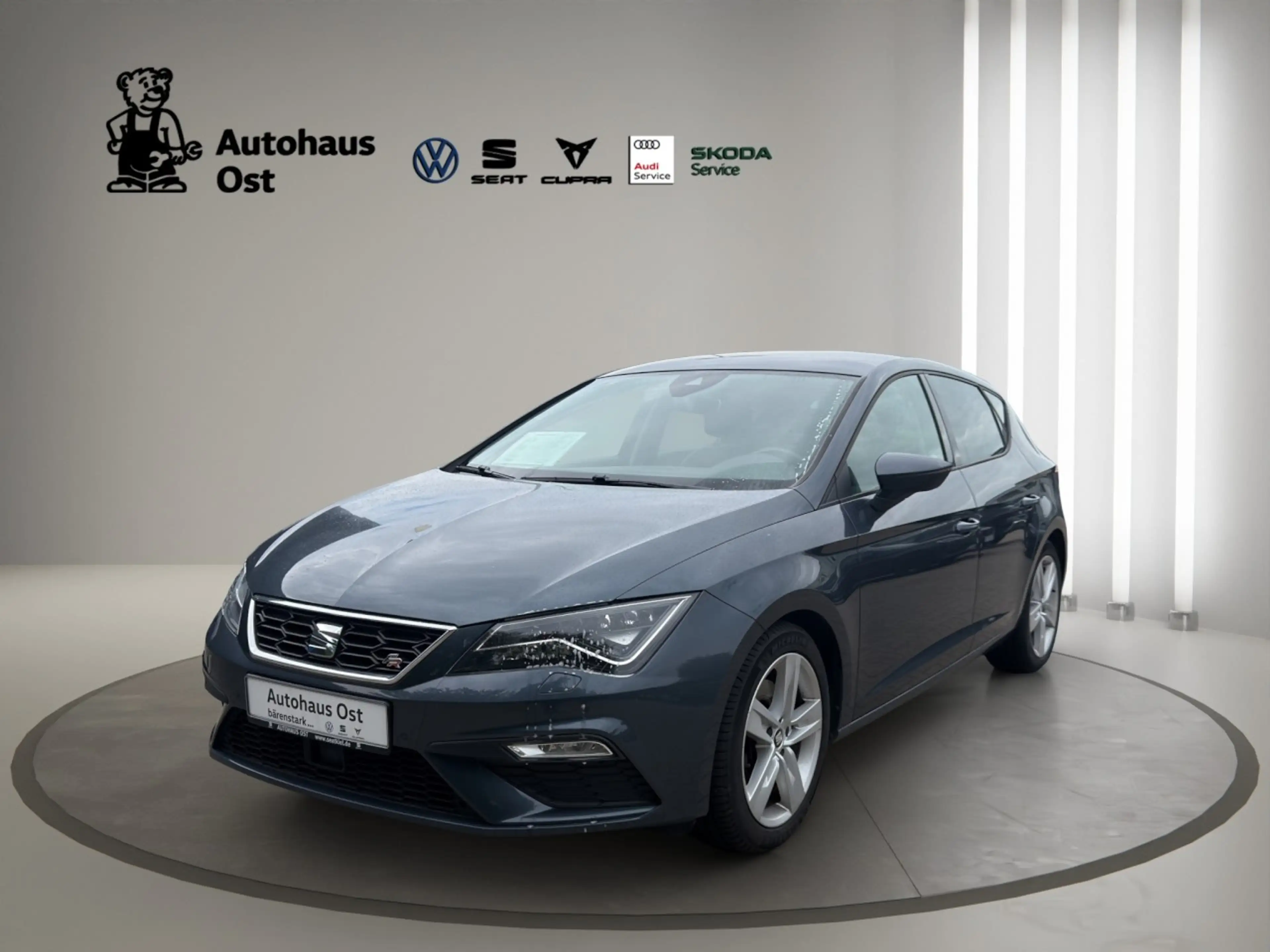 SEAT Leon 2.0 TSI DSG FR LED Full-Link Klima Navi — photo 2