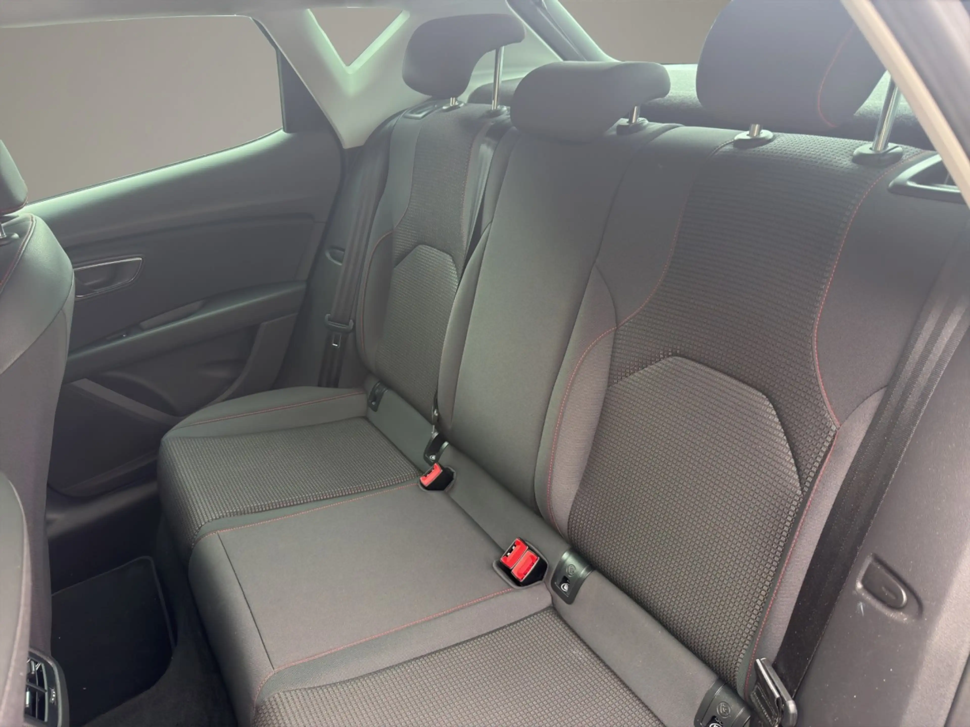 SEAT Leon 2.0 TSI DSG FR LED Full-Link Klima Navi — photo 10