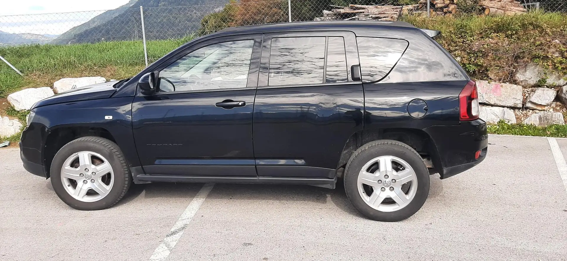 Jeep Compass Compass 2,2 CRD Limited 4WD Limited Schwarz - 1