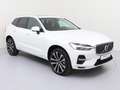 Volvo XC60 T6 Plus Bright Recharge Plug-In Hybrid AWD Weiß - thumbnail 3