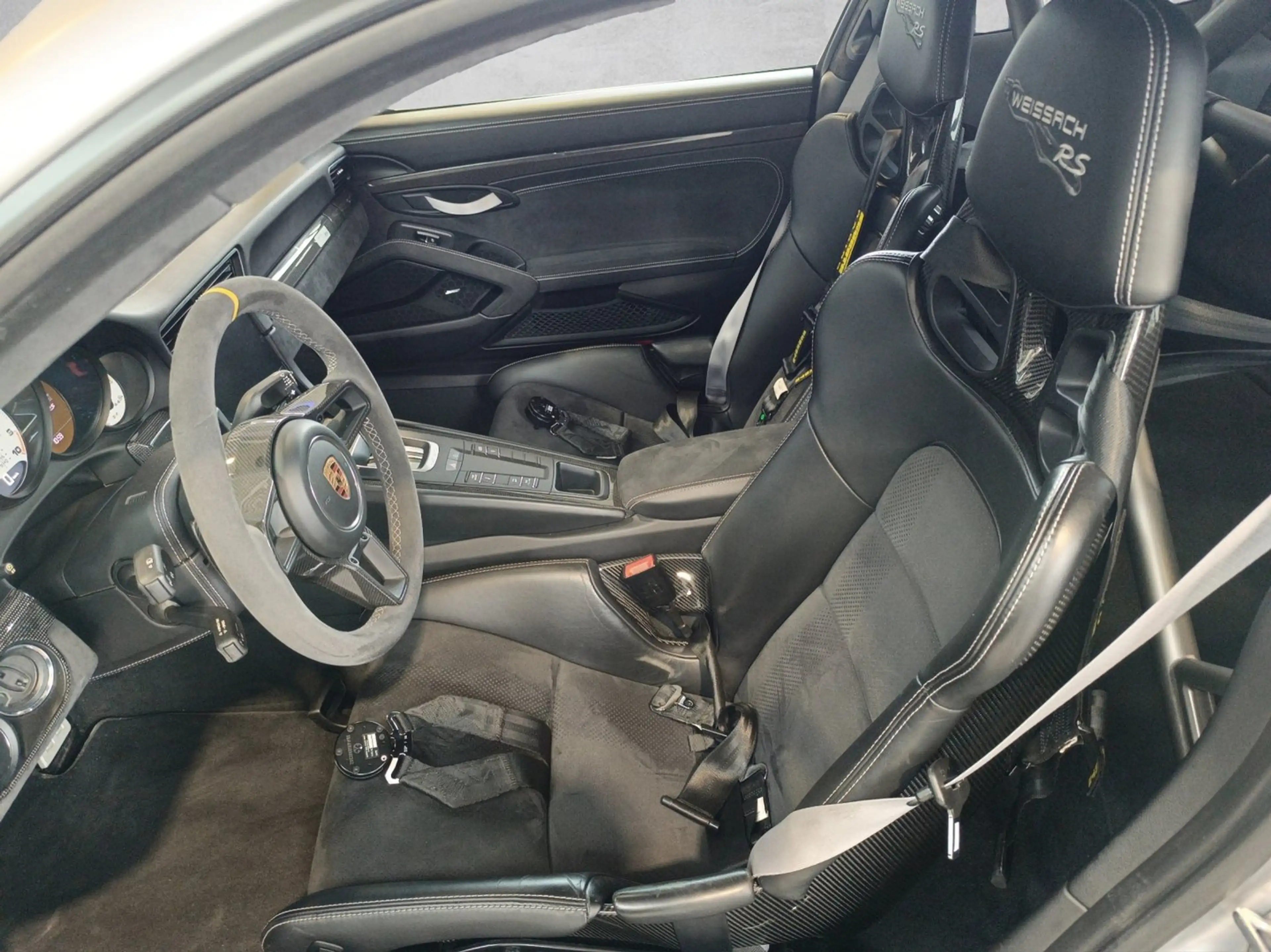 Porsche 911 GT3 RS — photo 9
